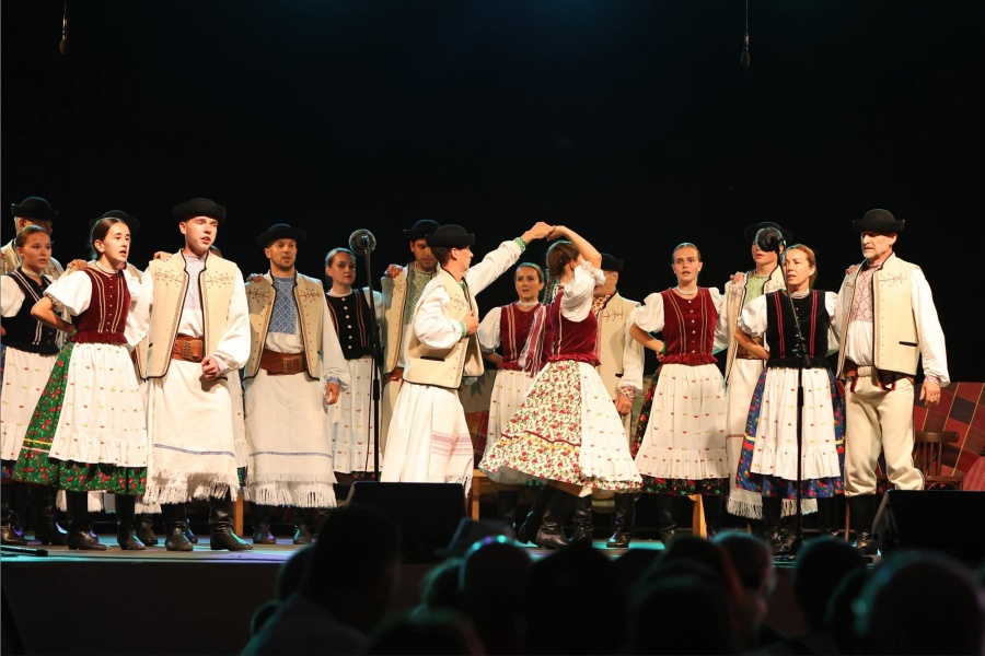 Folklórny súbor Lykovec