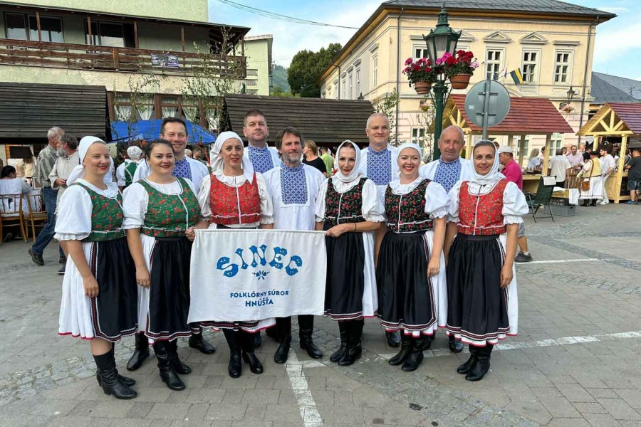 Folklórny súbor Sinec